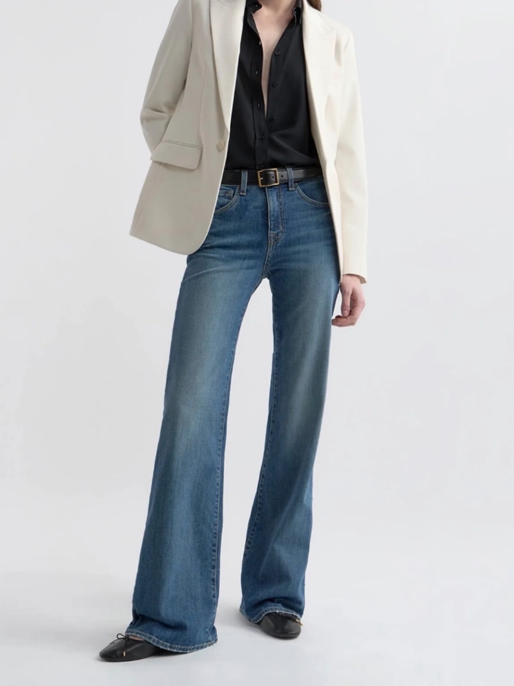 EUC Nili Lotan Classic Wash Mid-Rise stretch Flare Celia Jean SZ 26